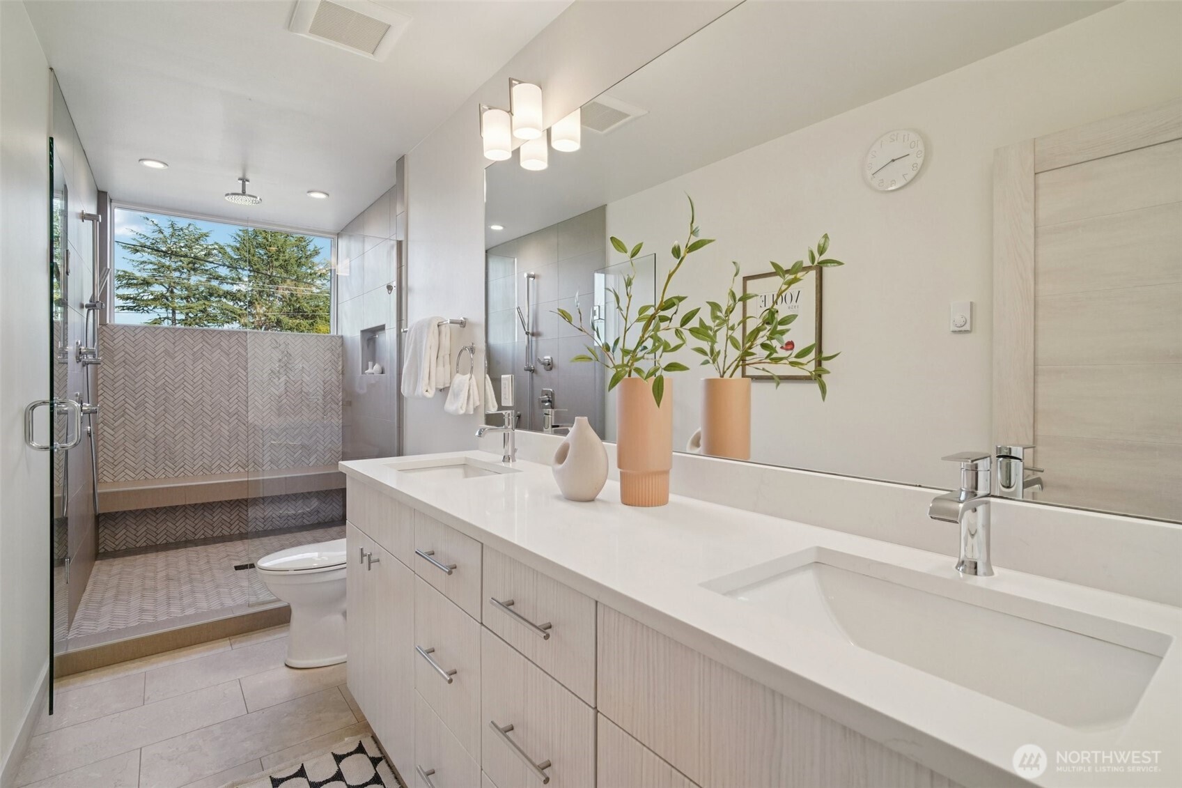 7207 12th Avenue NE, Seattle, WA 98115