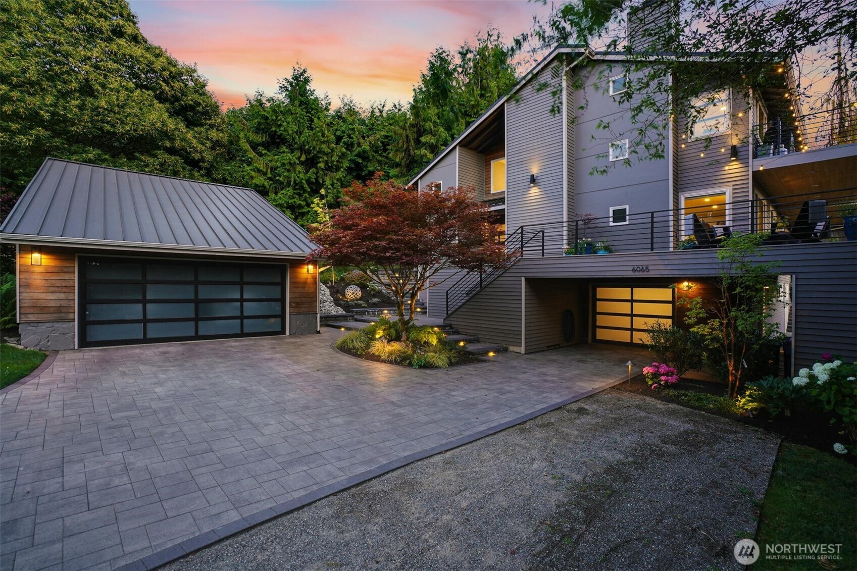 6065 NE 135th Street , Kirkland, WA 98034-1625