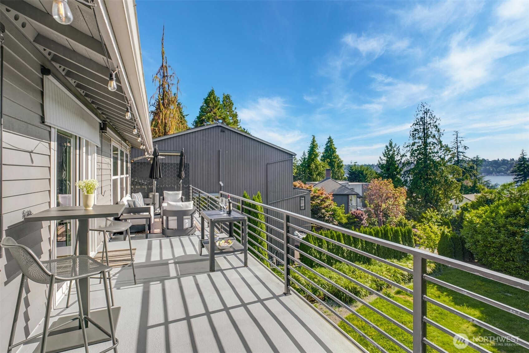 6065 NE 135th Street , Kirkland, WA 98034-1625