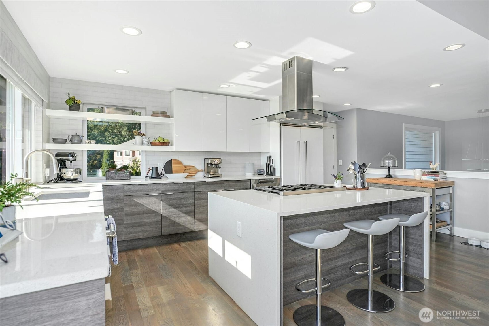 6065 NE 135th Street , Kirkland, WA 98034-1625