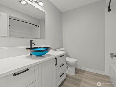 300 2nd Avenue N #2E, Edmonds, WA 98020 - Photo 11