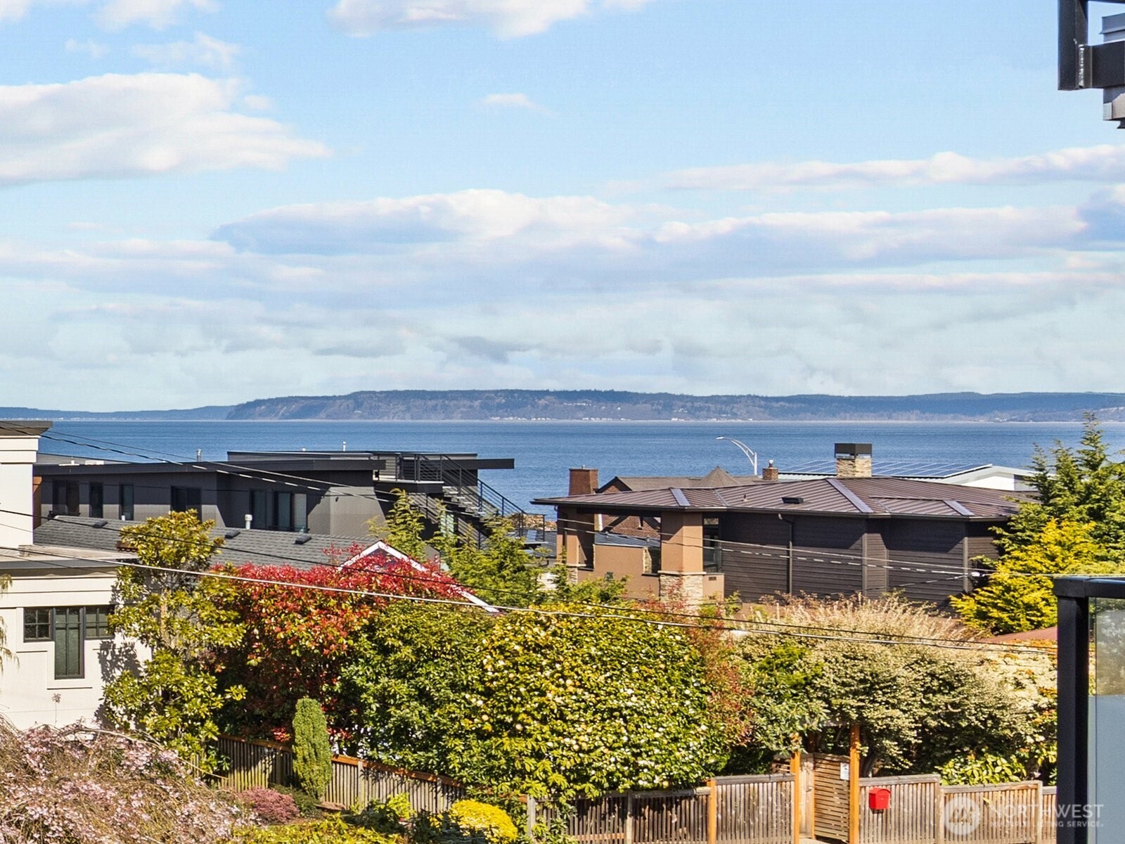 300 2nd Avenue N #2E, Edmonds, WA 98020