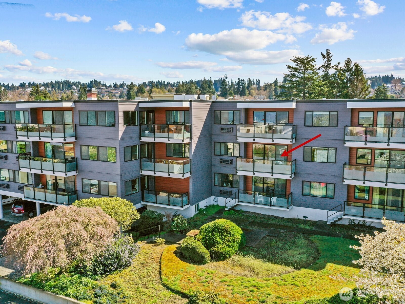 300 2nd Avenue N #2E, Edmonds, WA 98020