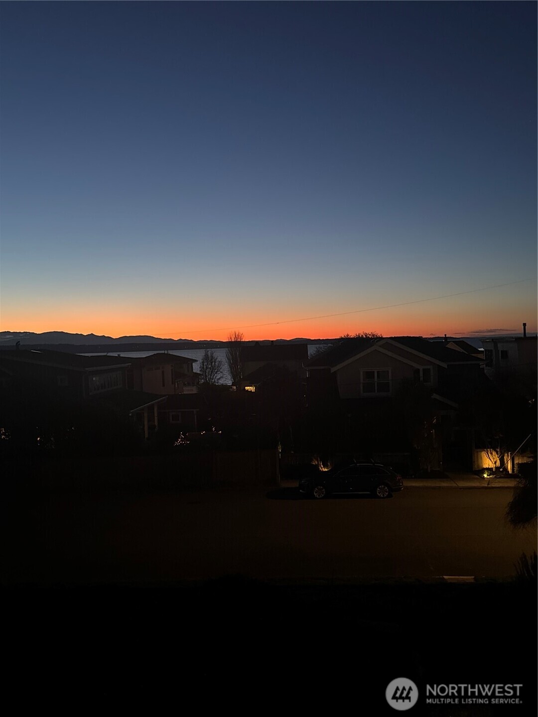 300 2nd Avenue N #2E, Edmonds, WA 98020