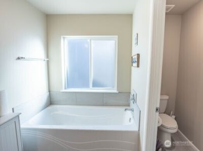 17622 Crossing Drive E, Puyallup, WA 98374 - Photo 13