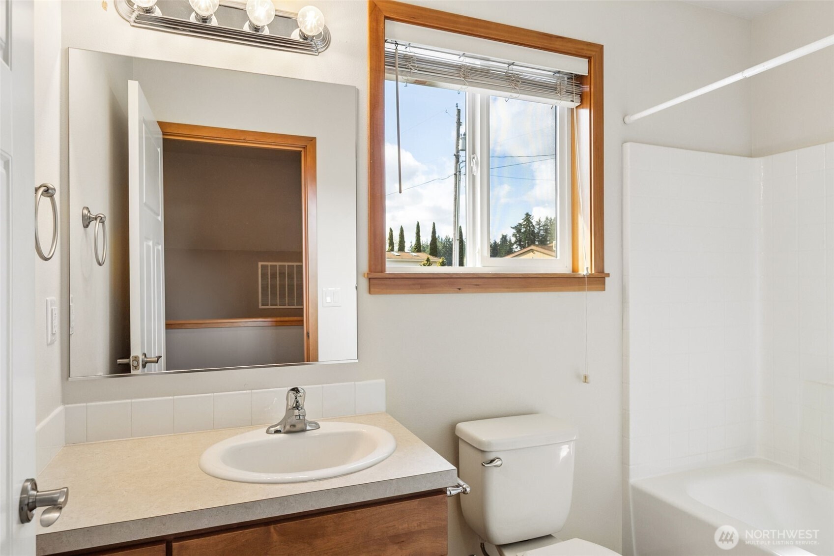 4405 Thornton Road SE, Olympia, WA 98513-9311