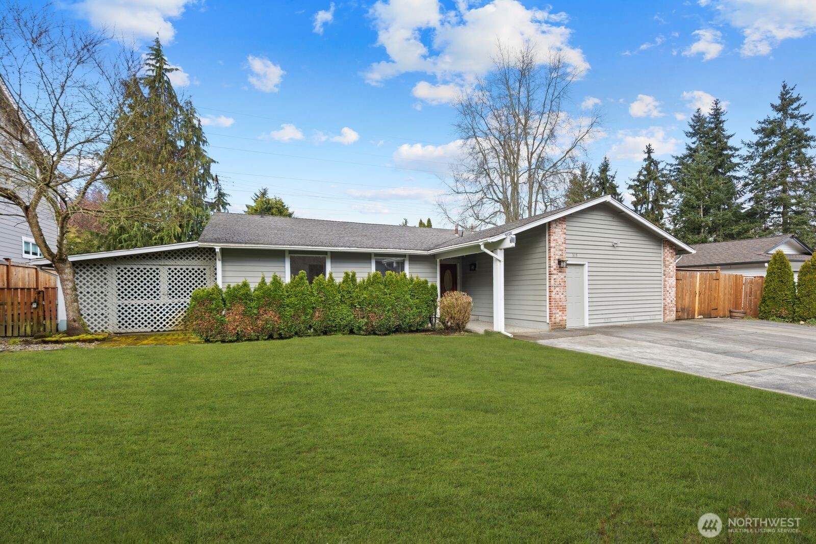 315 124th Place NE, Bellevue, WA 98005