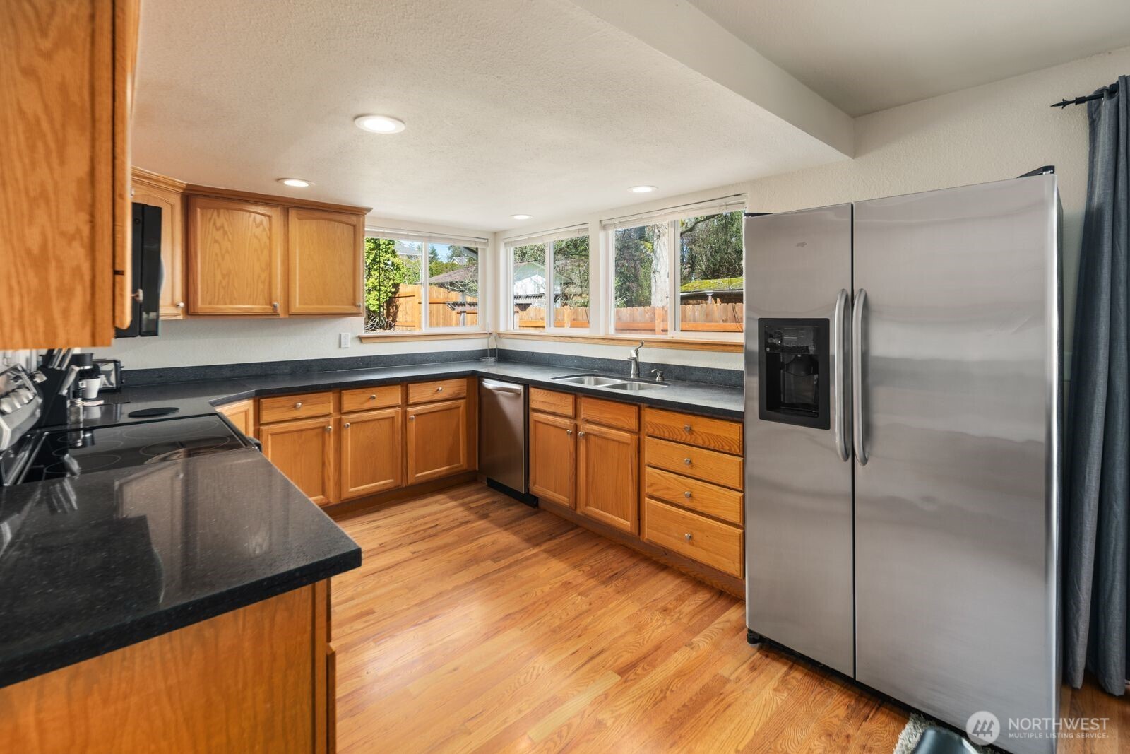 315 124th Place NE, Bellevue, WA 98005