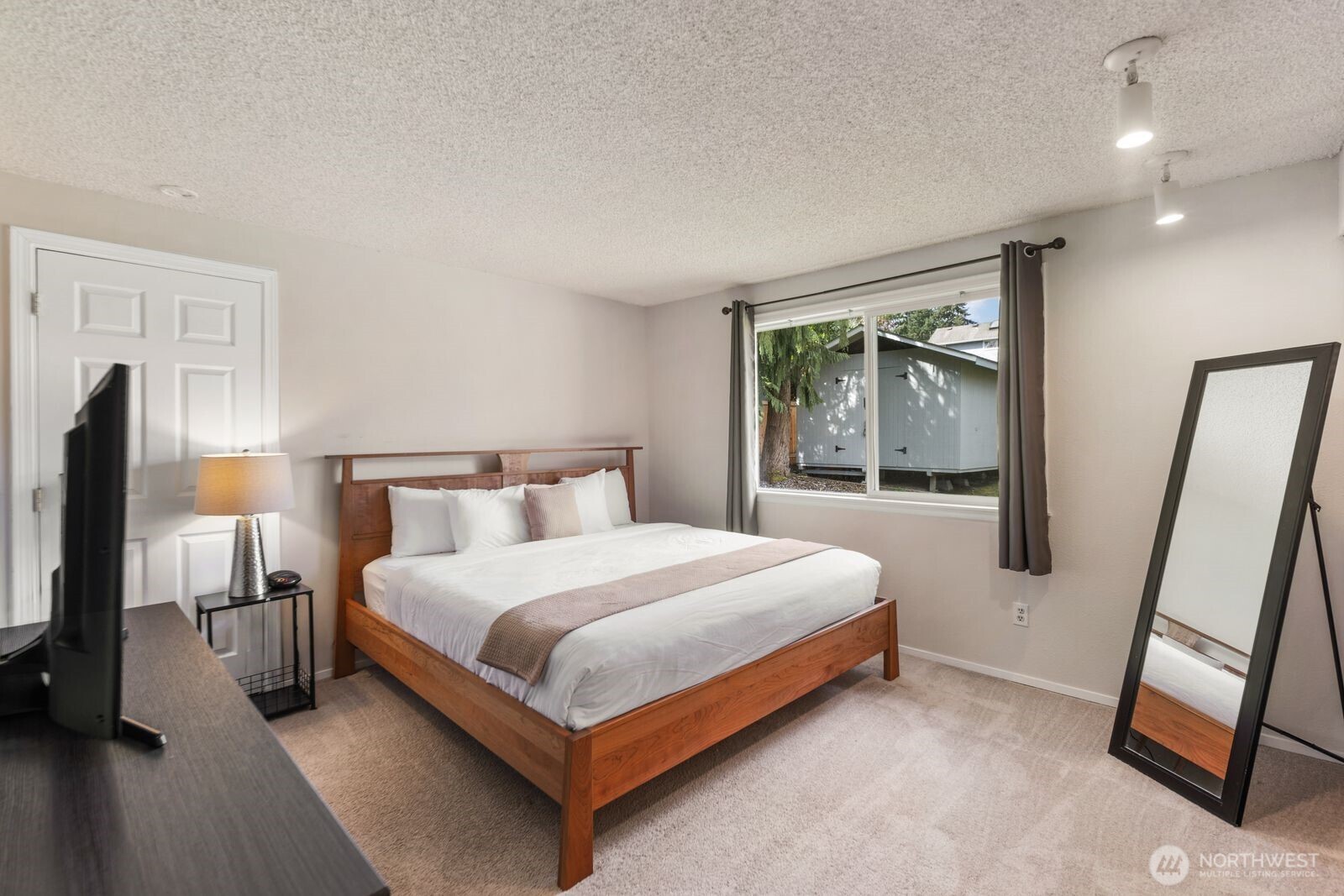 315 124th Place NE, Bellevue, WA 98005