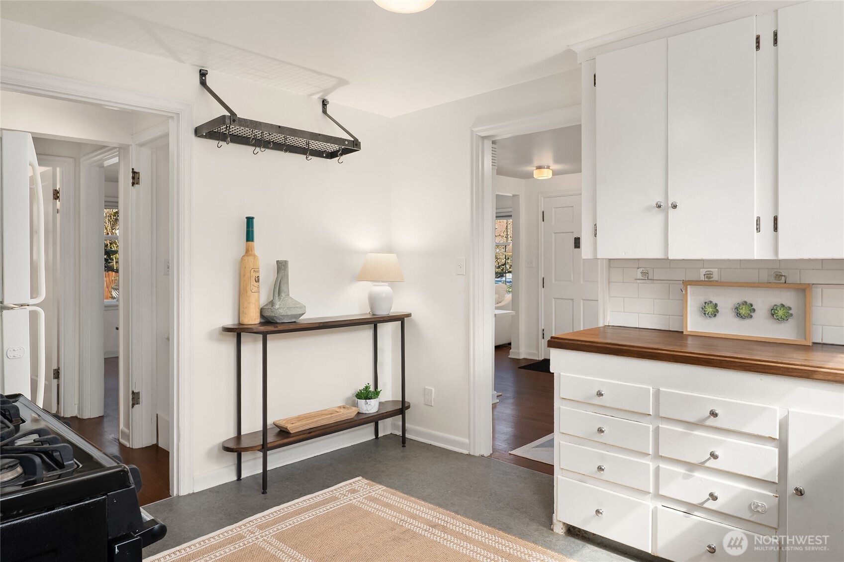 8041 12th Avenue NE, Seattle, WA 98115