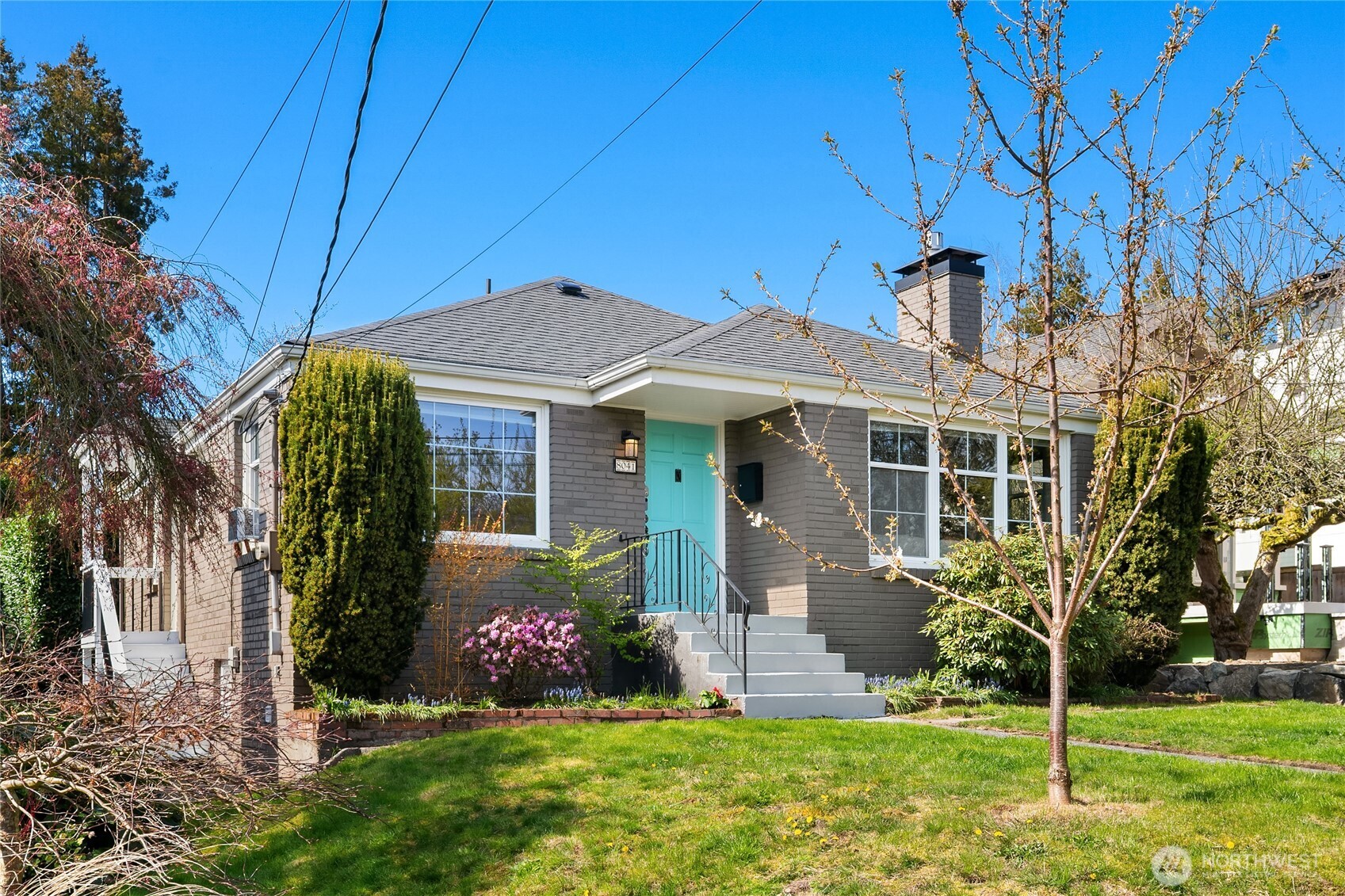 8041 12th Avenue NE, Seattle, WA 98115