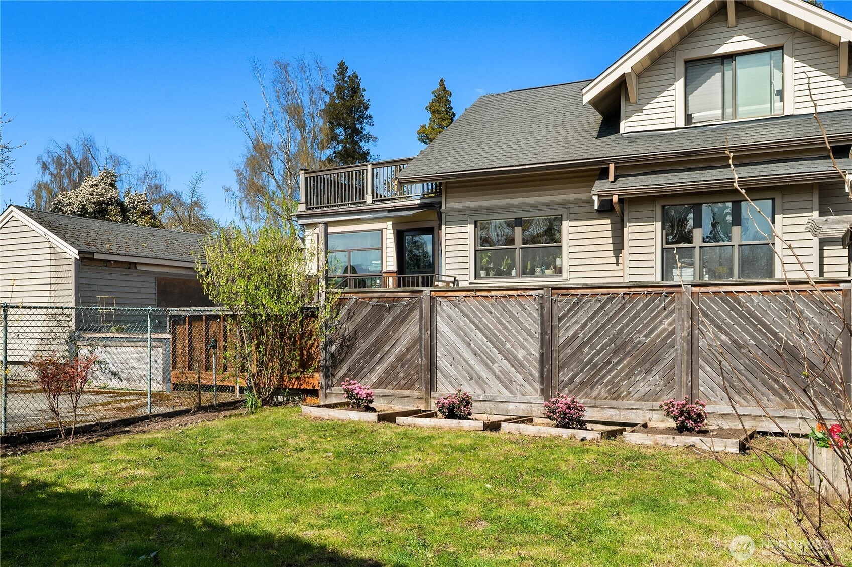 8041 12th Avenue NE, Seattle, WA 98115