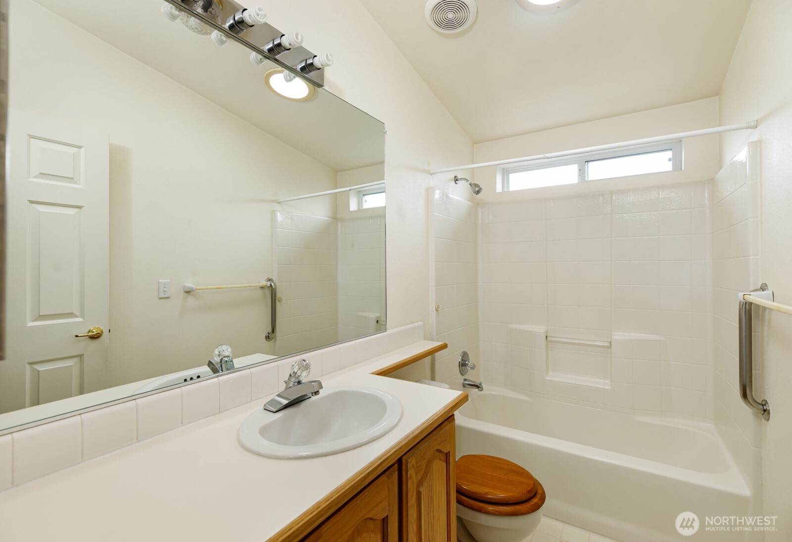 8118 20th Lane SE #93, Lacey, WA 98503