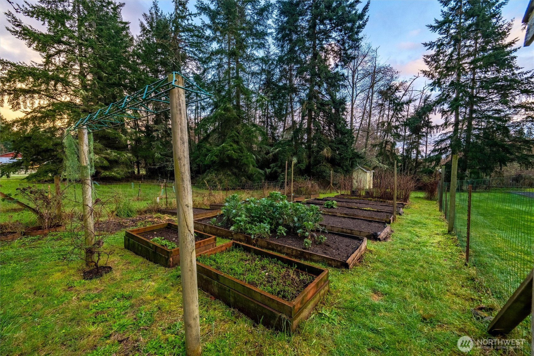 4145 Glendale Road , Clinton, WA 98236