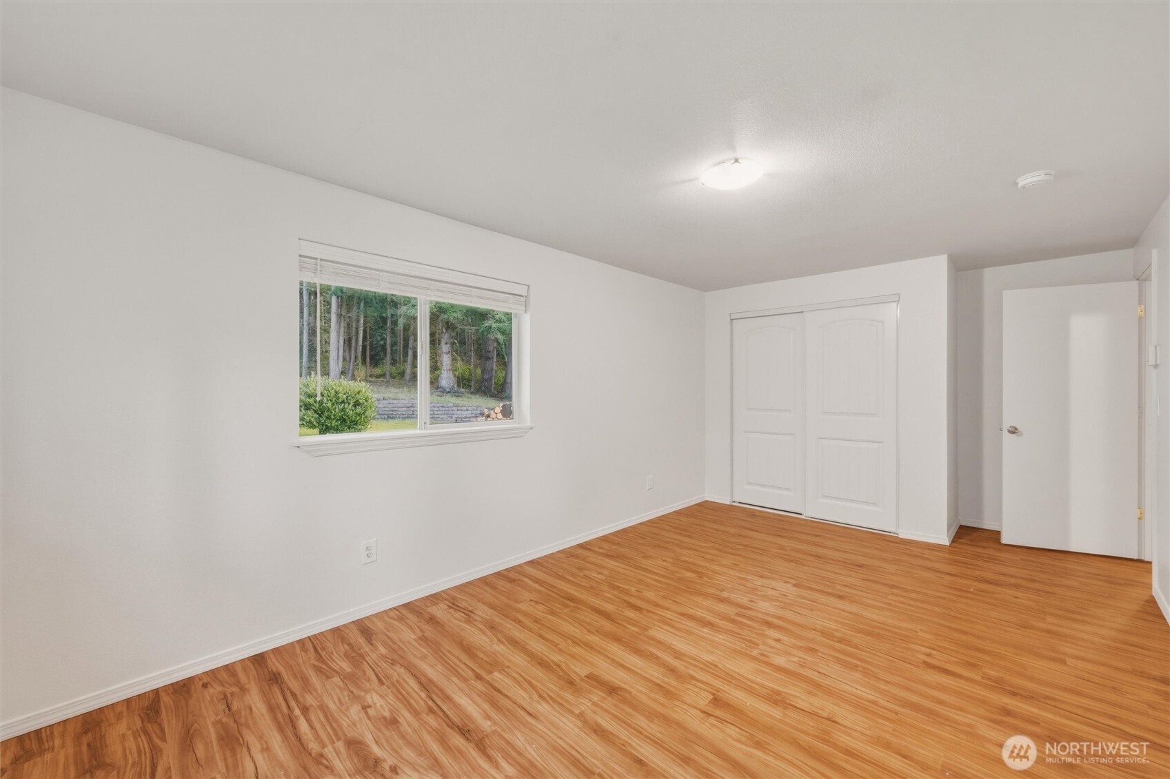 4145 Glendale Road , Clinton, WA 98236