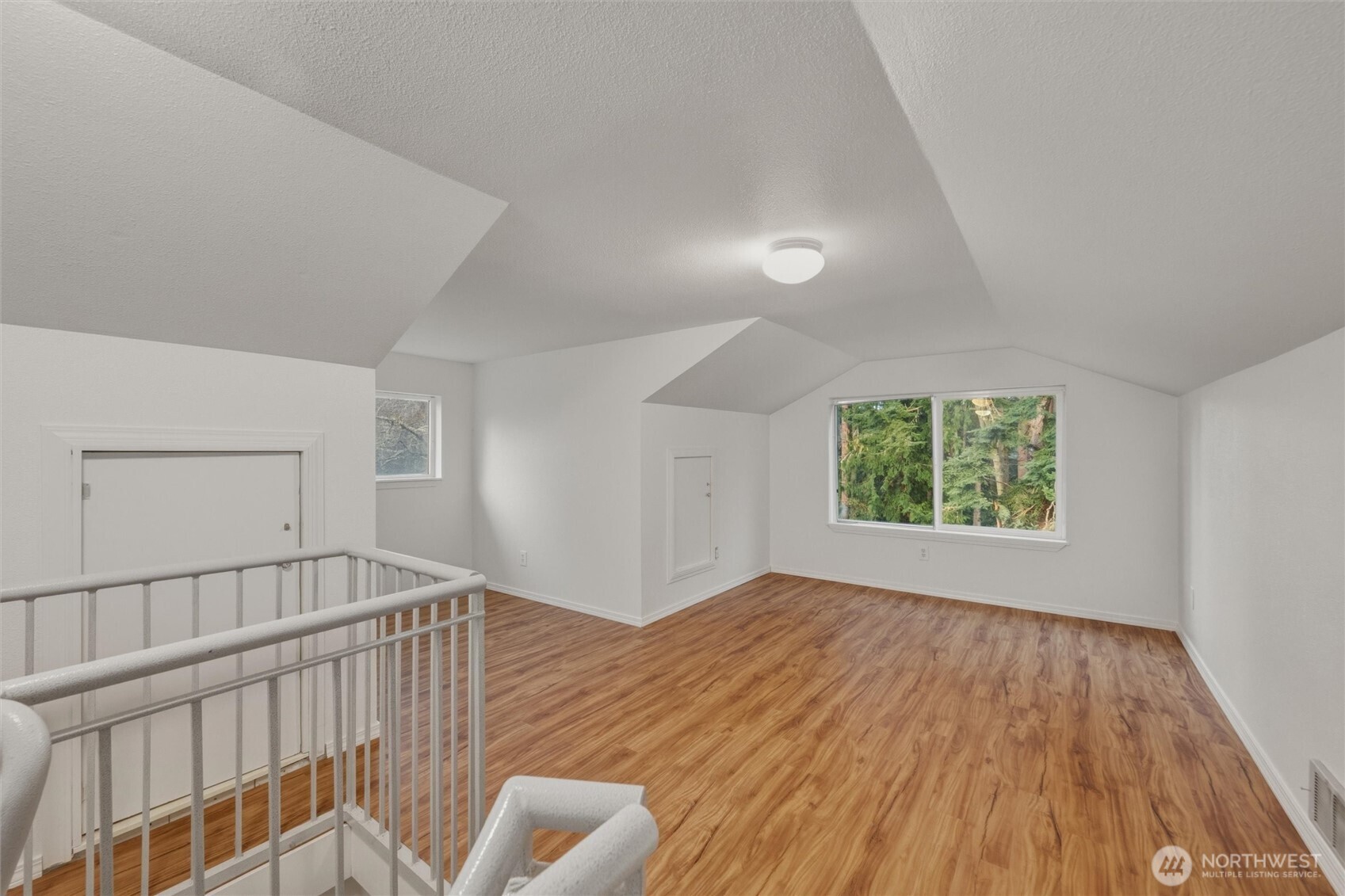 4145 Glendale Road , Clinton, WA 98236