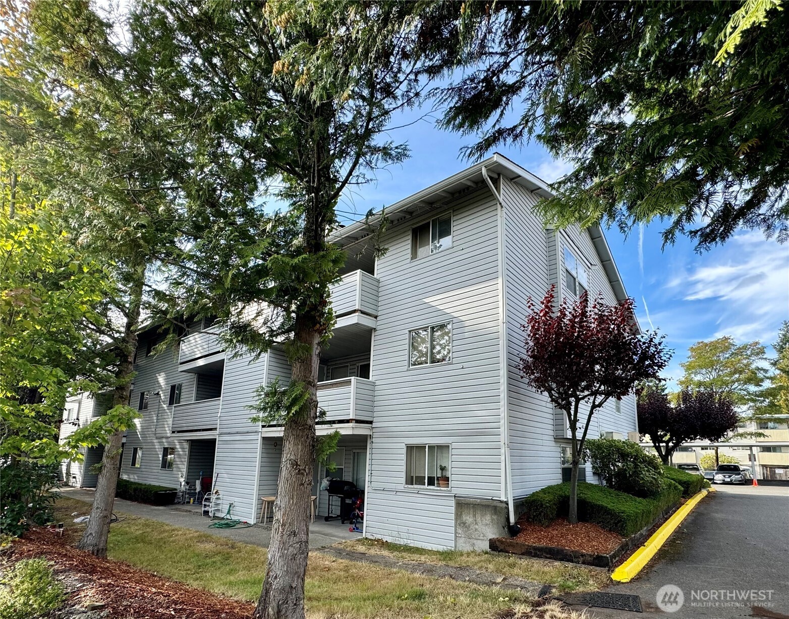 13232 Ambaum Boulevard SW, Burien, WA 98146