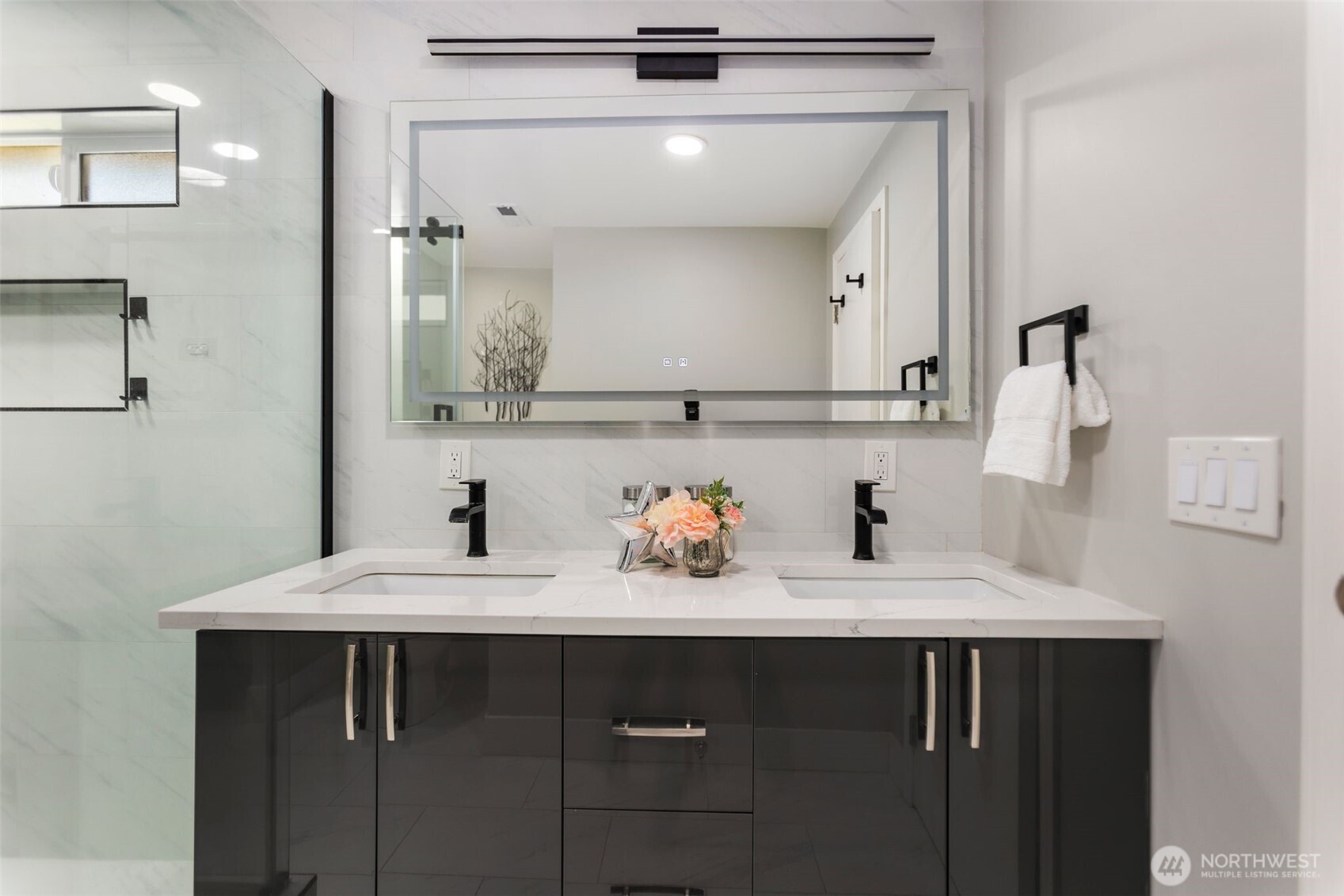 1525 218th Place NE, Sammamish, WA 98074