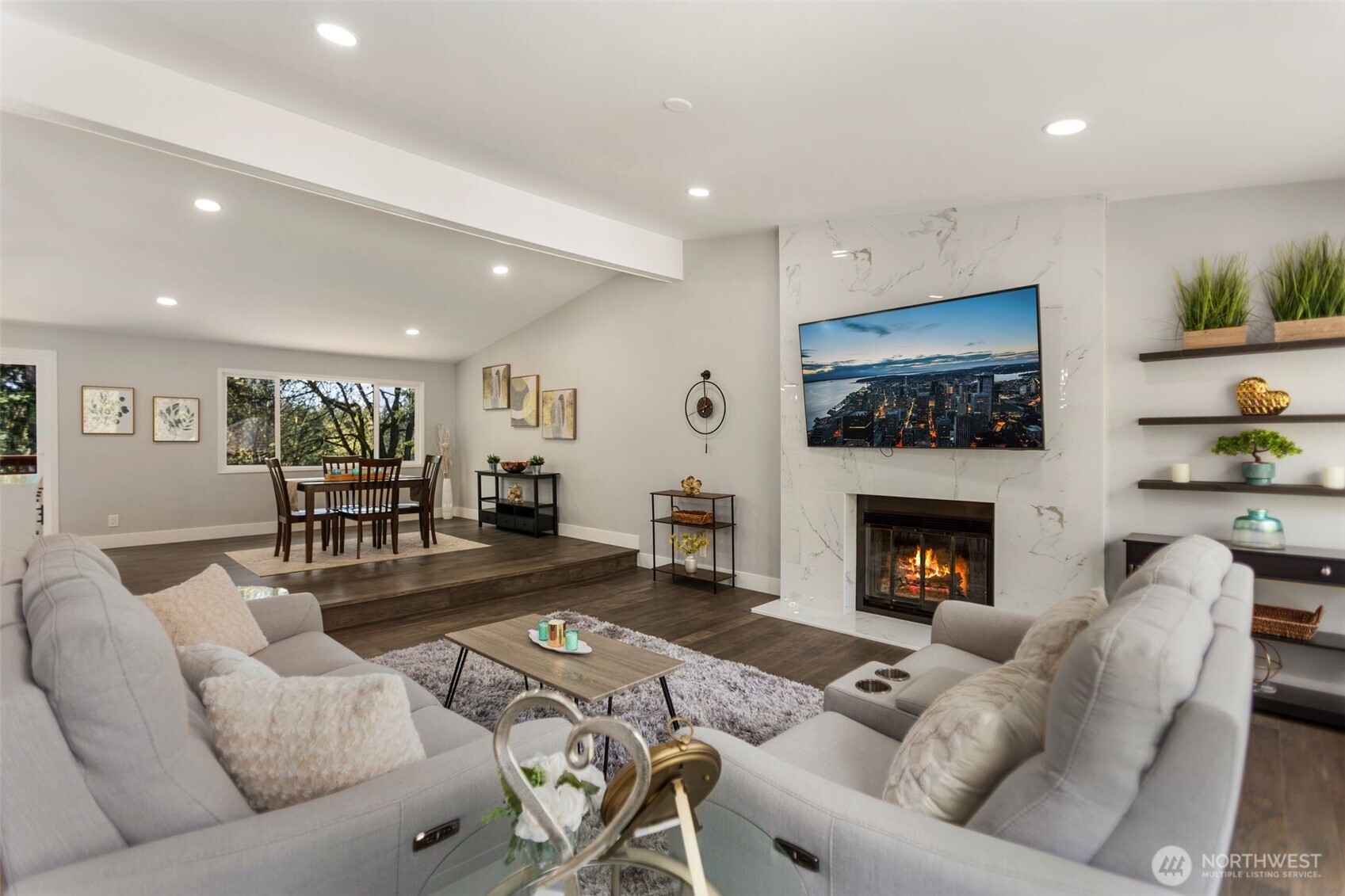 1525 218th Place NE, Sammamish, WA 98074