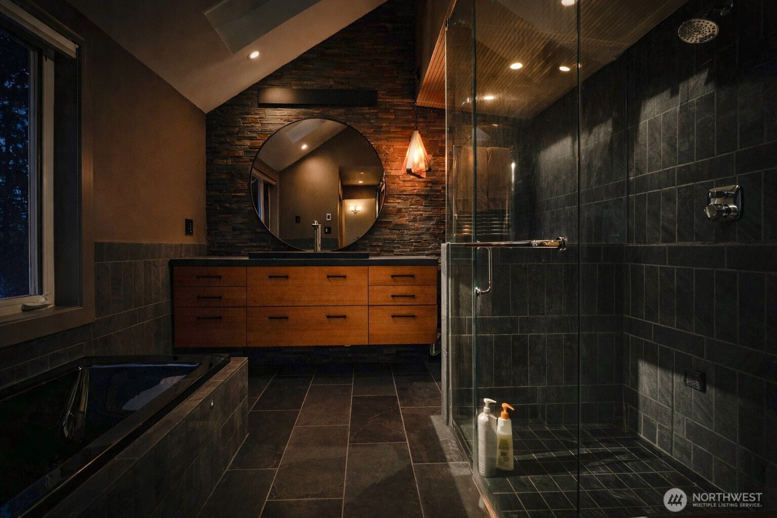 16430 266th Avenue SE, Issaquah, WA 98027