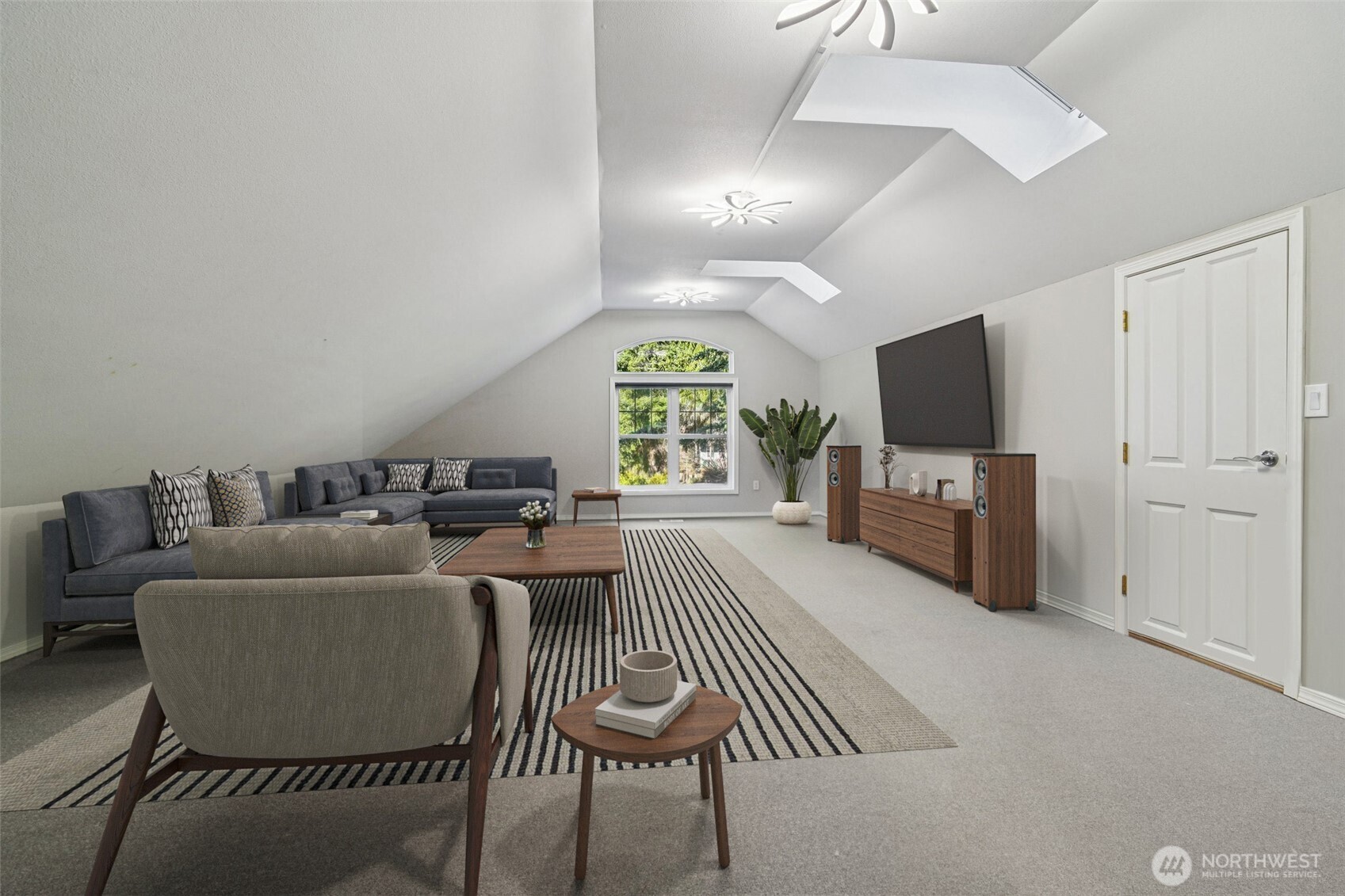 16430 266th Avenue SE, Issaquah, WA 98027