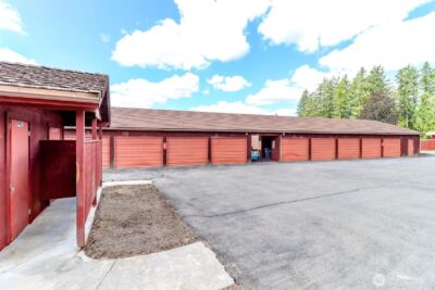 5215 365th Street Ct E, Eatonville, WA 98328 - Photo 4