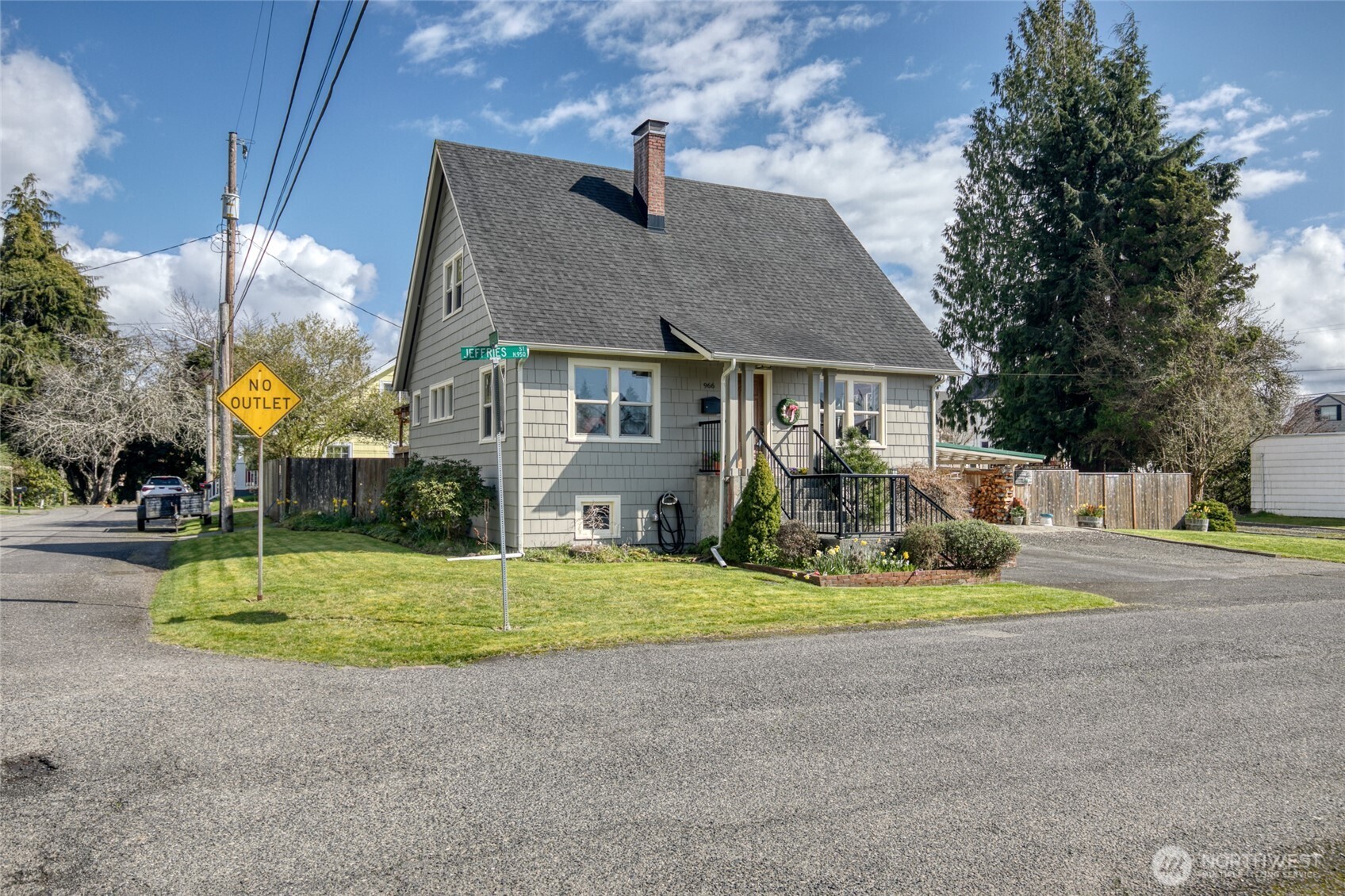 966 N Jeffries Street , Aberdeen, WA 98520