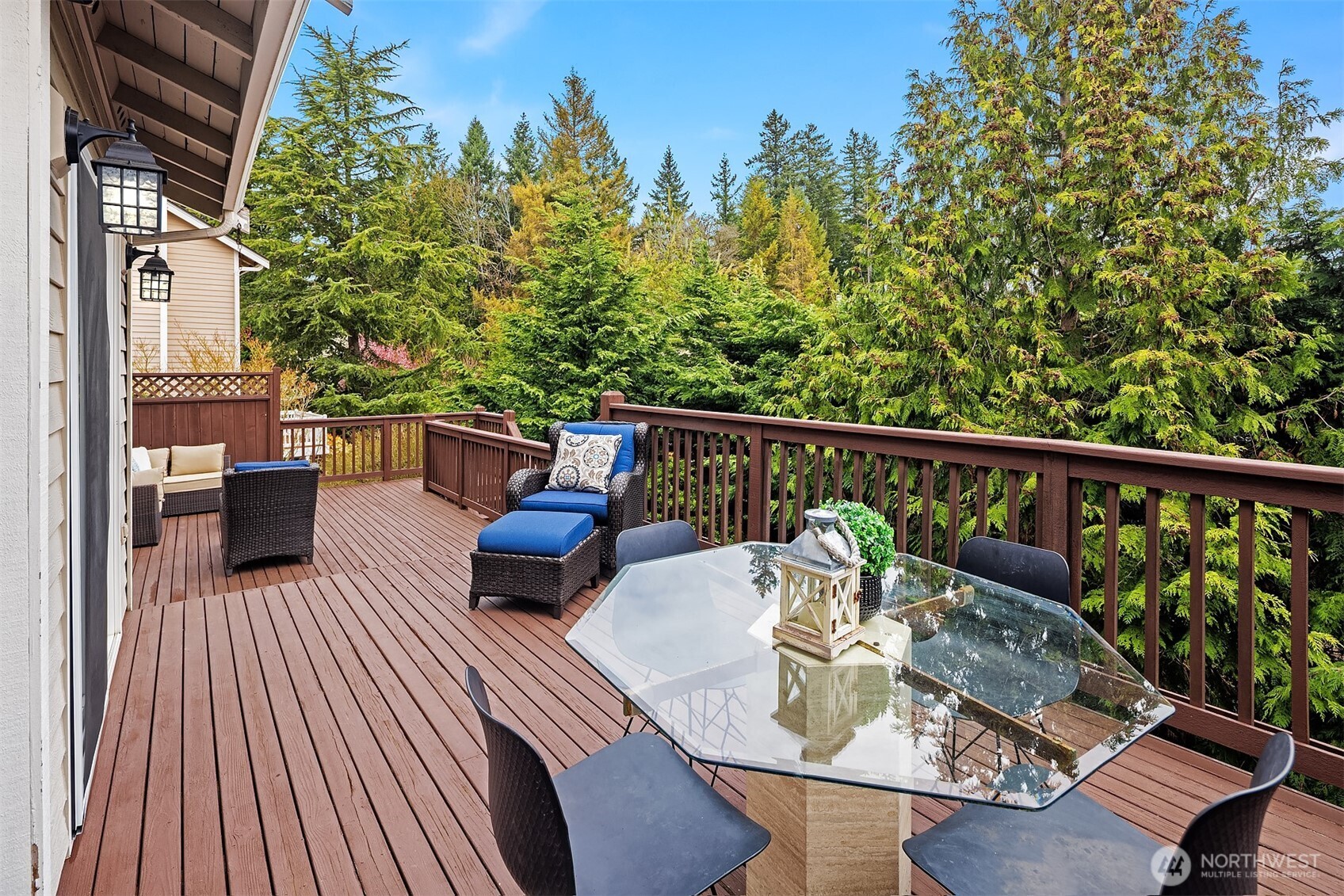 1734 Ilwaco Avenue NE, Renton, WA 98059-4237