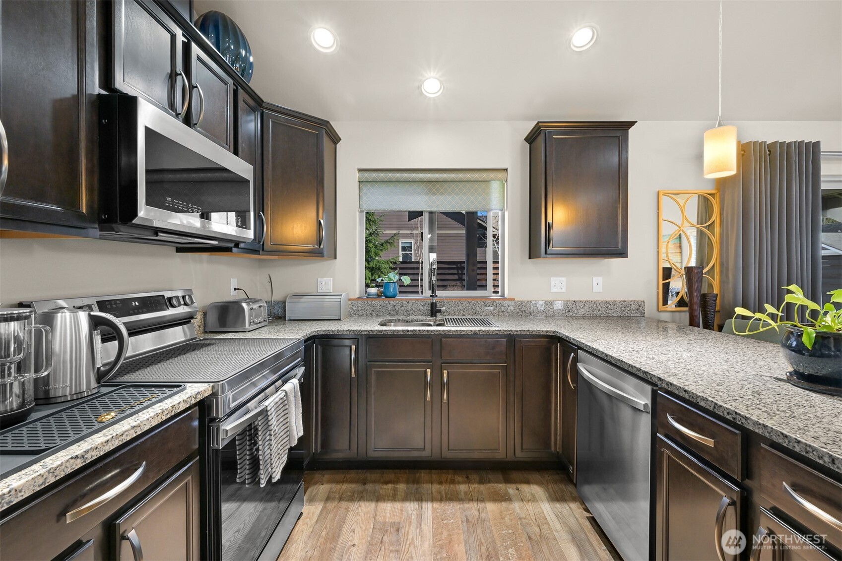 4590 Elmwood Drive , Blaine, WA 98230