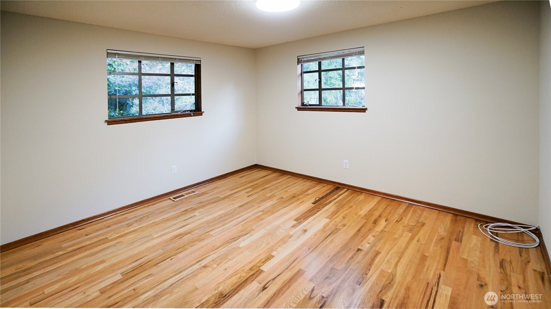 16902 28th Avenue SW, Burien, WA 98166