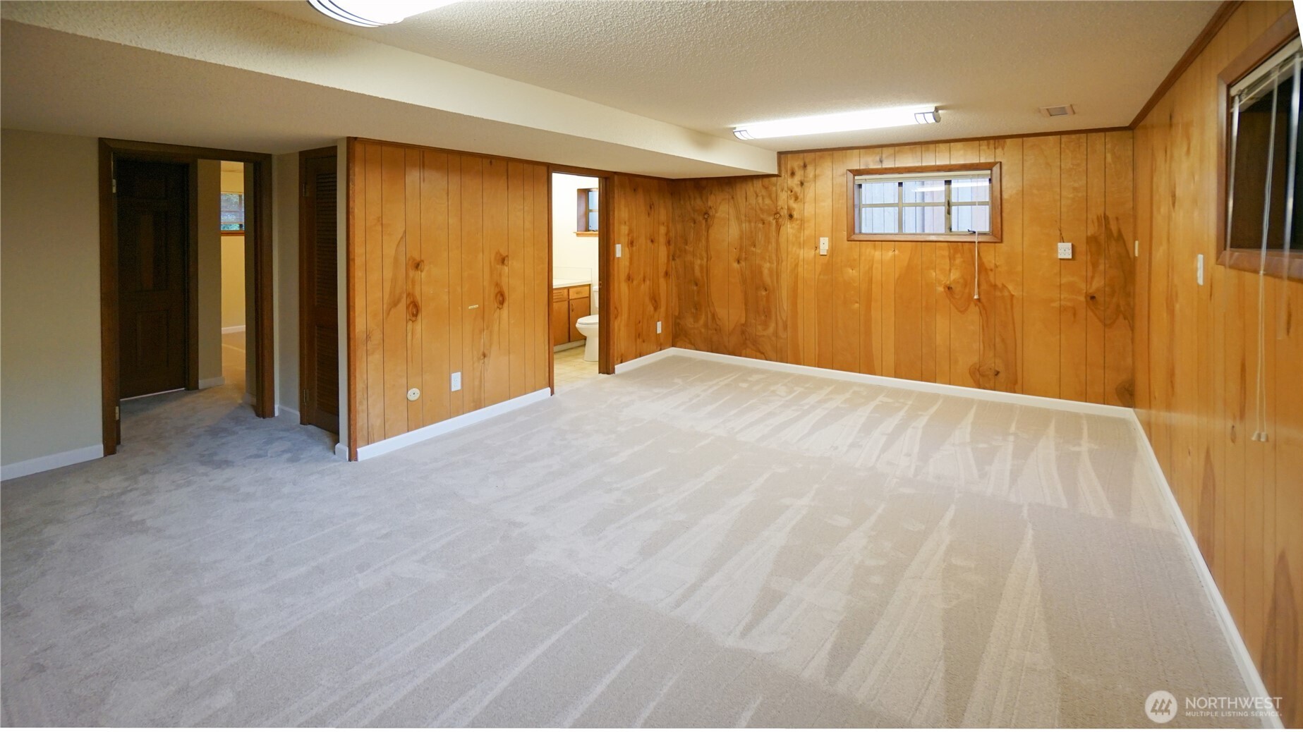 16902 28th Avenue SW, Burien, WA 98166