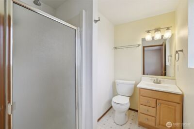 11208 SE 234th Place , Kent, WA 98031 - Photo 14