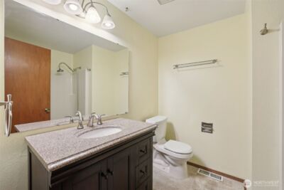 11208 SE 234th Place , Kent, WA 98031 - Photo 17