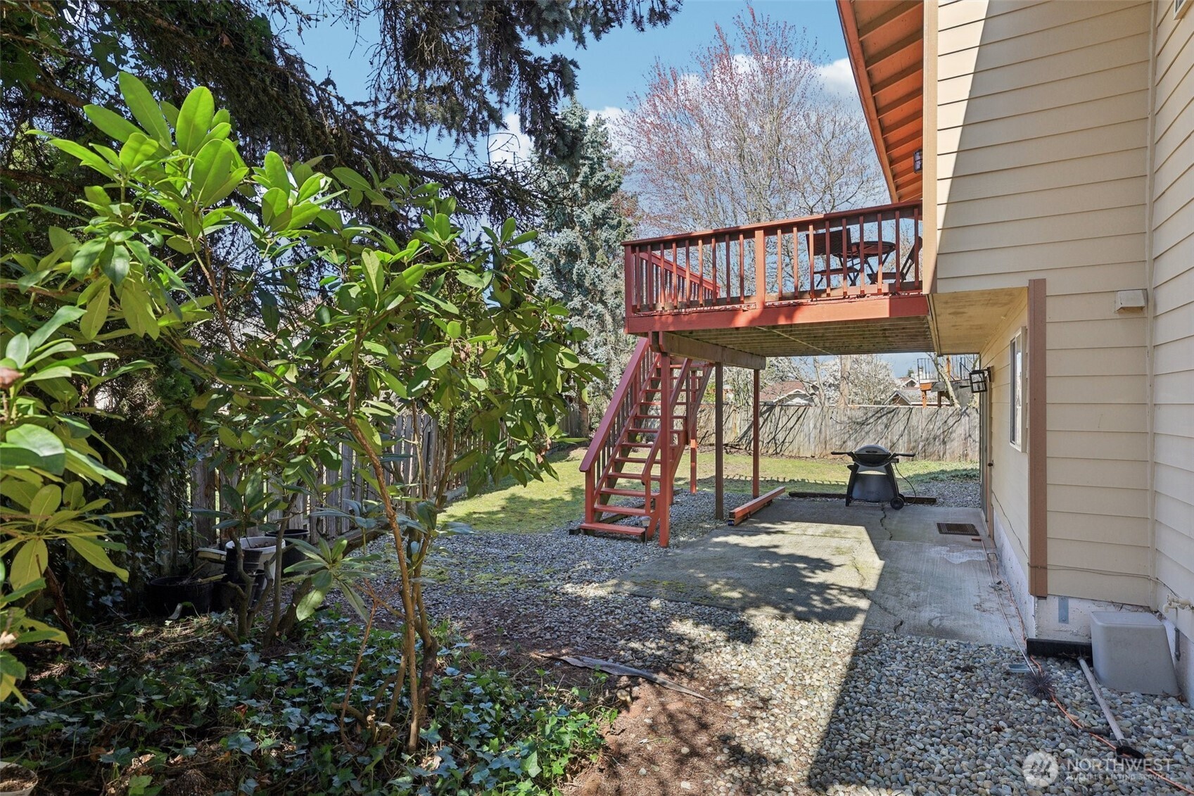 11208 SE 234th Place , Kent, WA 98031
