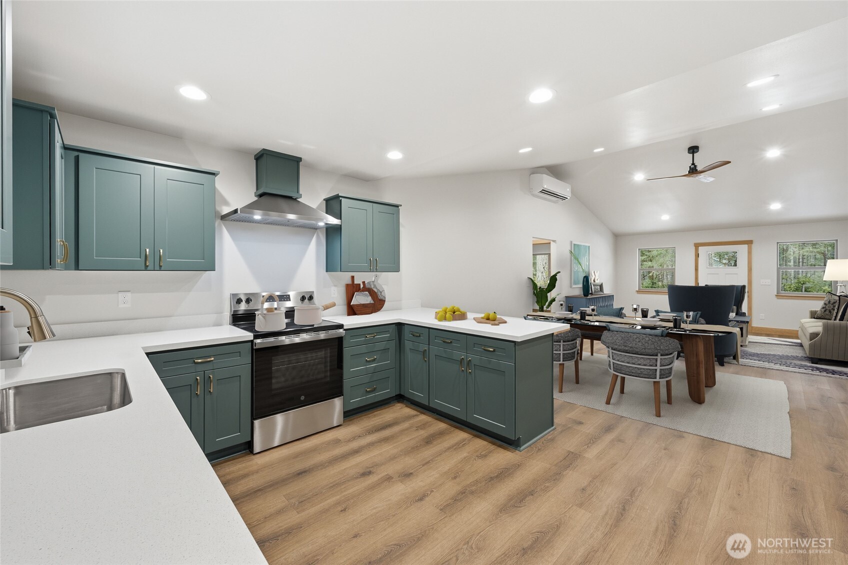 11408 Laurel Place , Anderson Island, WA 98303