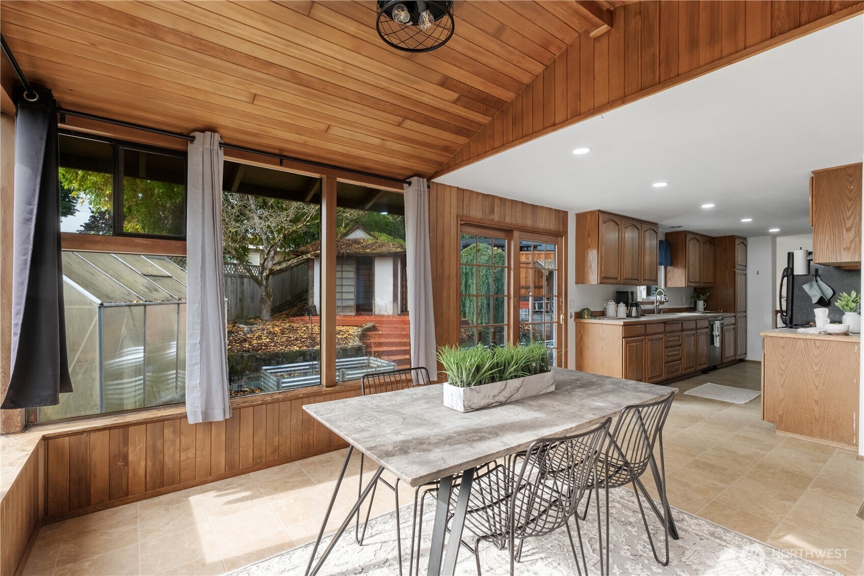 12011 SE 157th Place , Renton, WA 98058