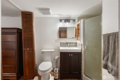12011 SE 157th Place , Renton, WA 98058 - Photo 29