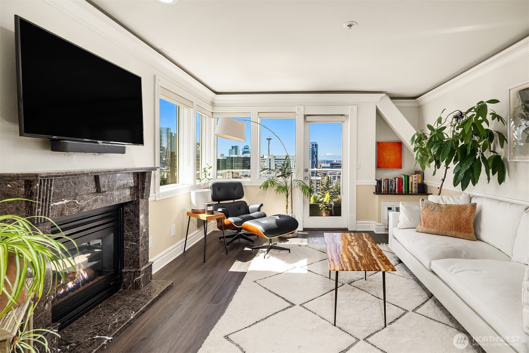 311 E Republican Street #201, Seattle, WA 98102