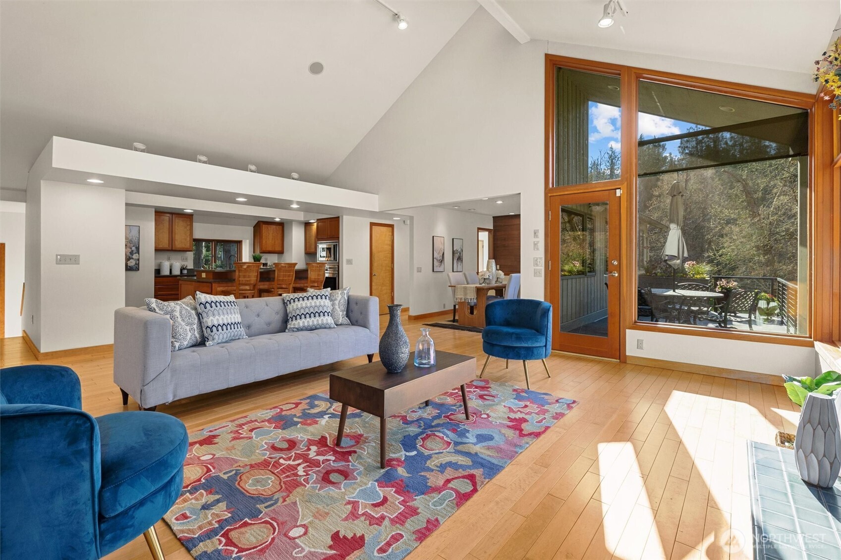 17055 37th Avenue NE, Lake Forest Park, WA 98155