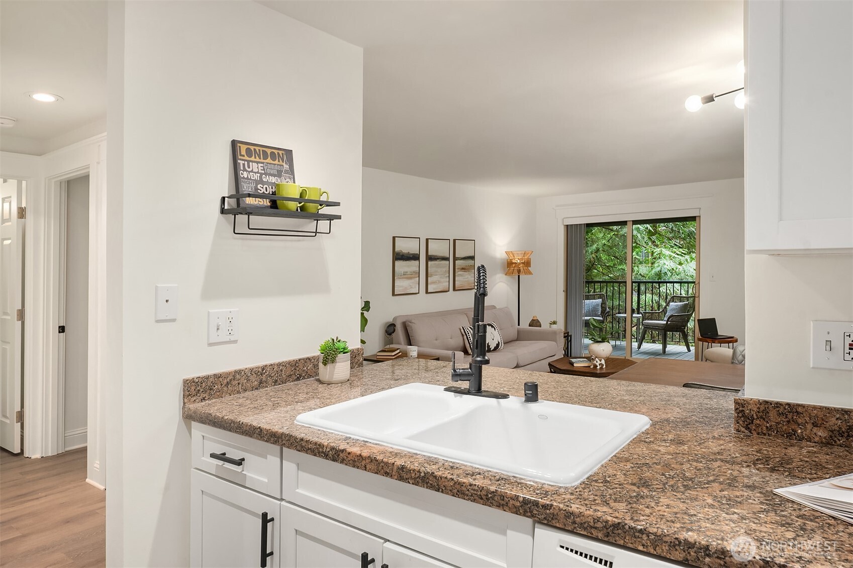 14618 NE 81st St , Redmond, WA 98052