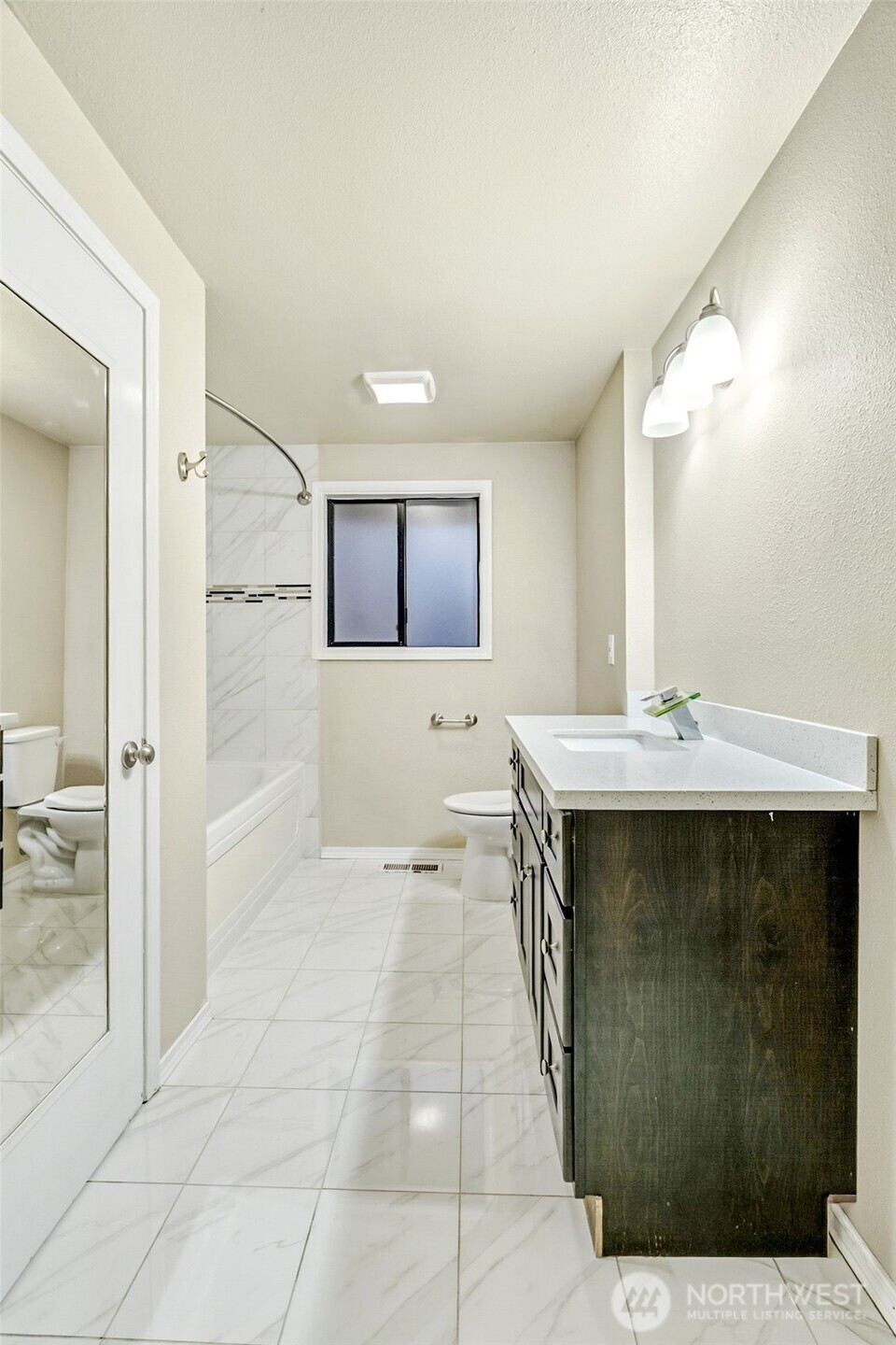 558 SW 298th Street , Federal Way, WA 98023