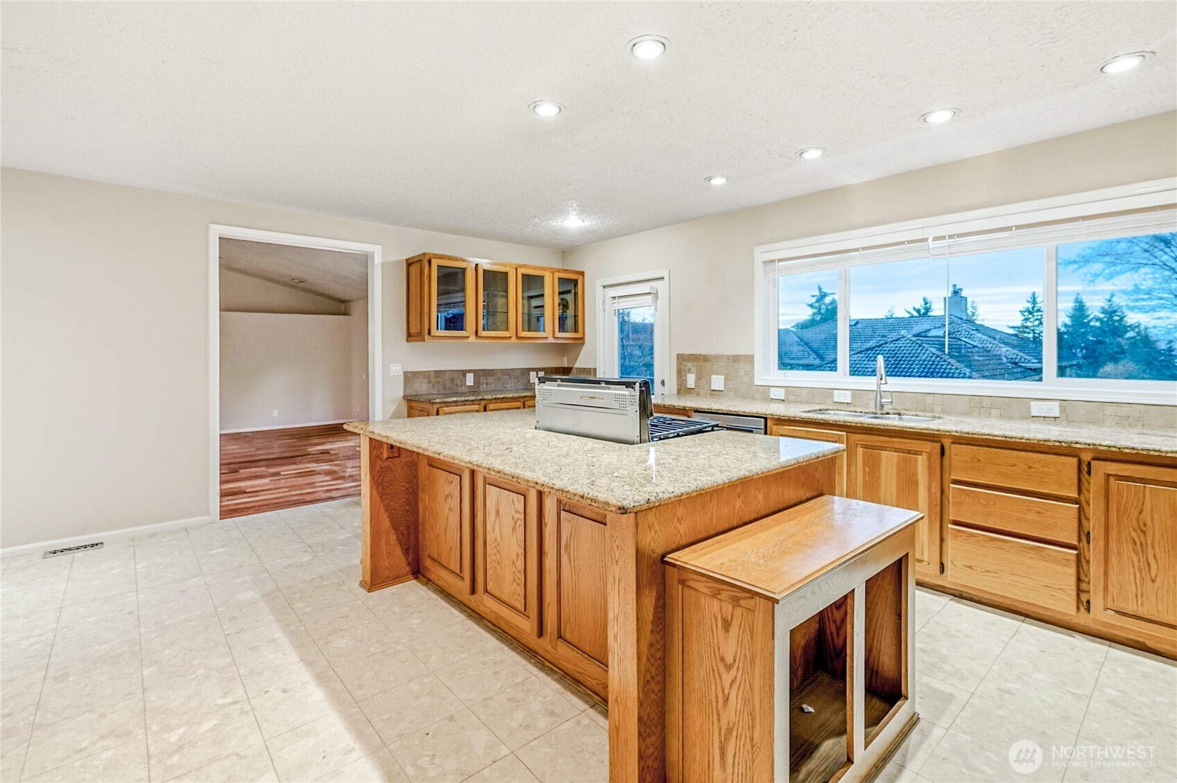 558 SW 298th Street , Federal Way, WA 98023