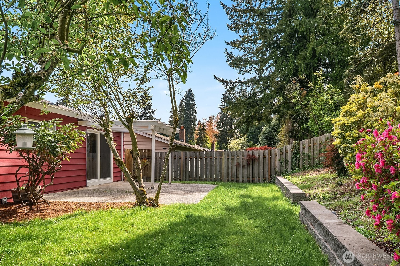 14335 109th Avenue NE, Kirkland, WA 98034