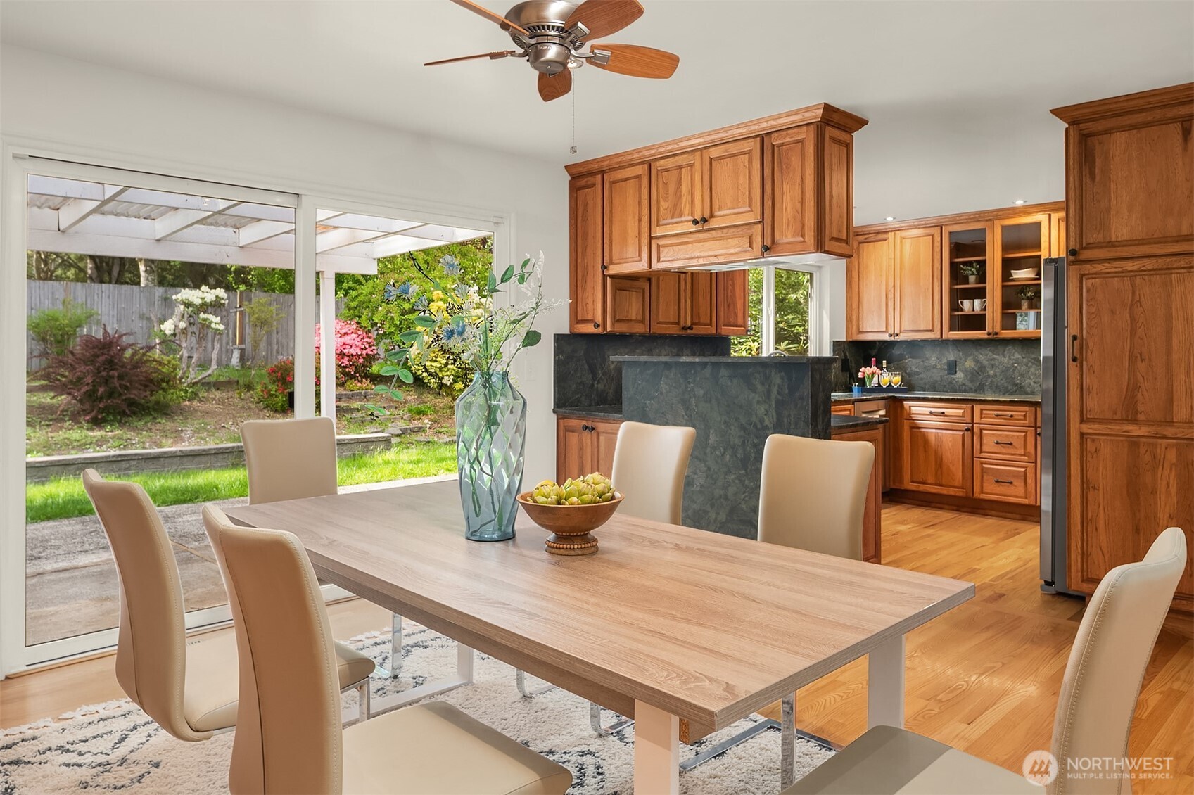 14335 109th Avenue NE, Kirkland, WA 98034