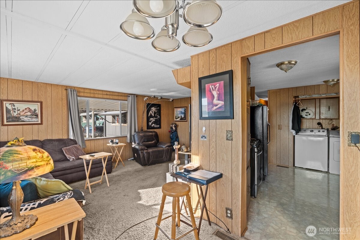 14322 Admiralty Way #9, Lynnwood, WA 98087