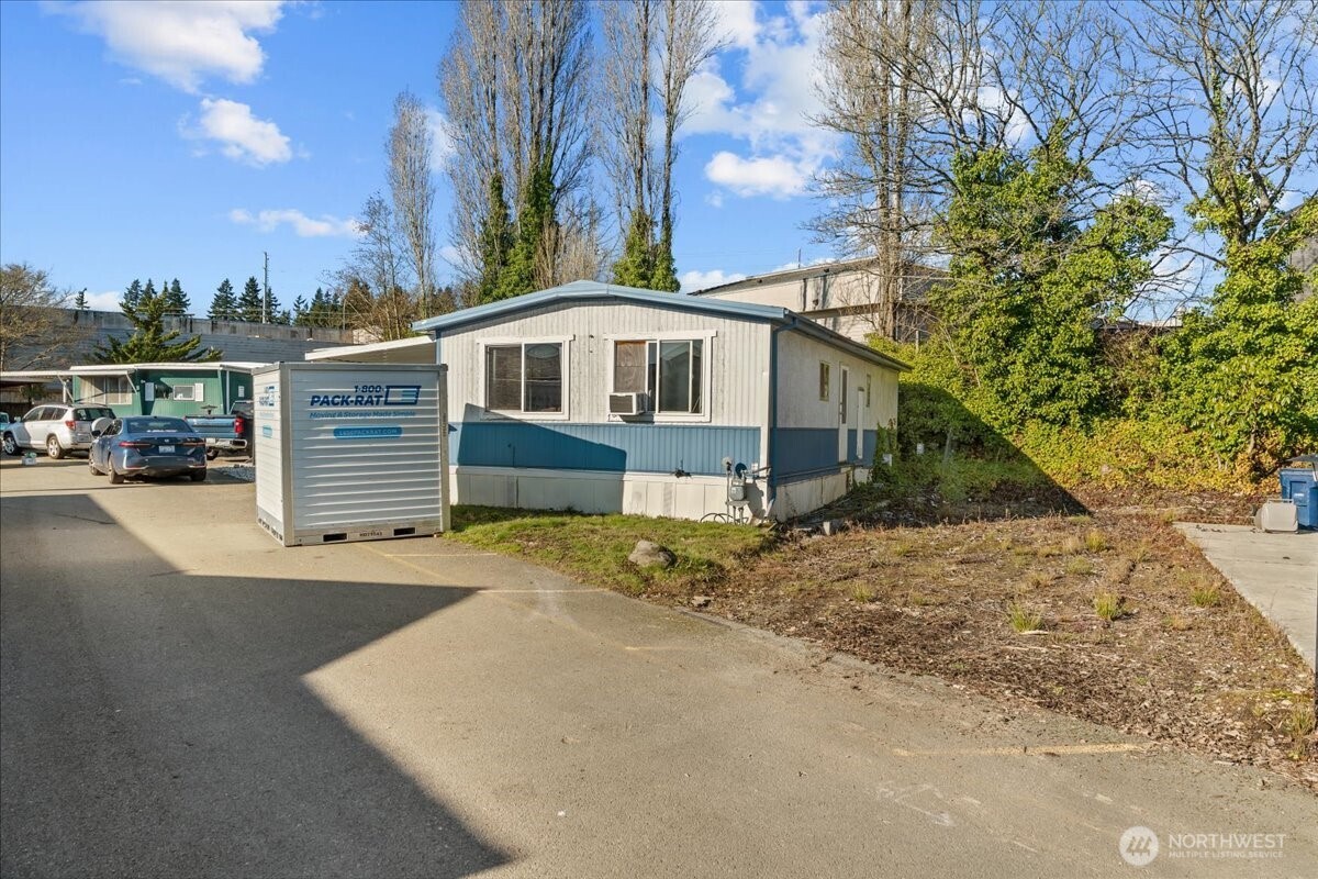 14322 Admiralty Way #9, Lynnwood, WA 98087