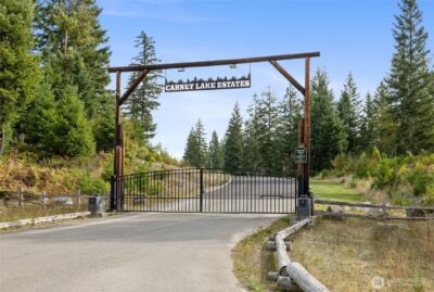 7201 SW Ridgeline Drive , Port Orchard, WA 98367-5063