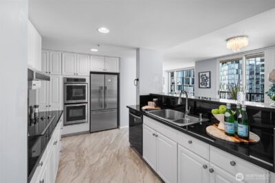 177 107th Avenue NE #1702, Bellevue, WA 98004 - Photo 12