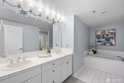 177 107th Avenue NE #1702, Bellevue, WA 98004 - Photo 15