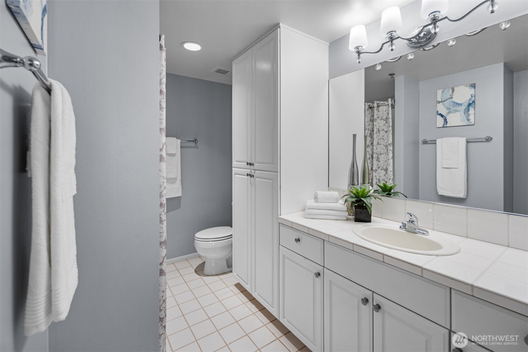 177 107th Avenue NE #1702, Bellevue, WA 98004